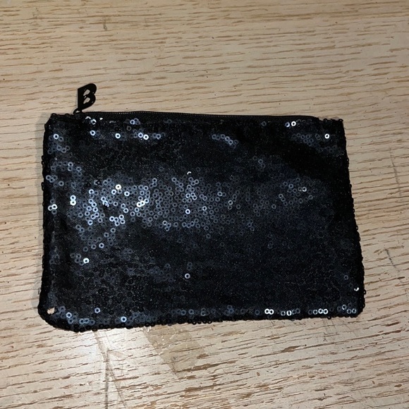 Ipsy Betty Boop Makeup Bag - Picture 3 of 7